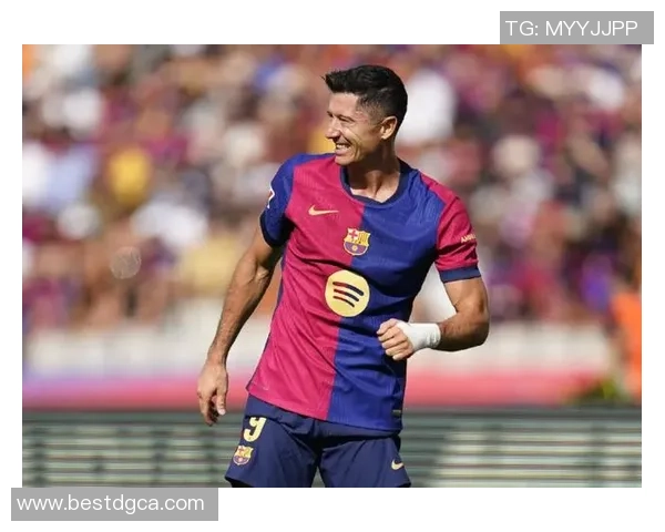 莱万的足球传奇之路:从天才少年到世界顶级前锋的蜕变与辉煌